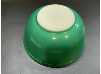 Pyrex 403 Green 2.5 Qt Mixing Bowl