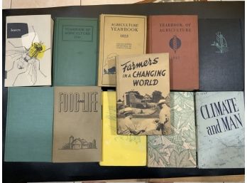 Large Lot Of 1920s-1950s Yearbook Of Agriculture Books