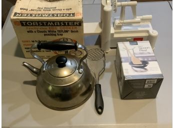 Kitchen Items Including Toastmaster