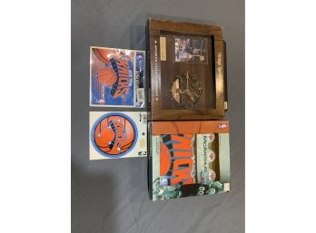 Knicks Golf Set, Clock And More