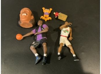 Shaq, Garfield, Space Jam And Titan Wrestling Head Figures