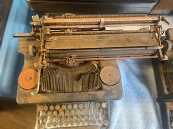 Vintage/Antique Remington Standard 10 Typewriter (GP)