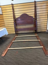Mahogany Queen 4-Poster Bed Frame (VG)