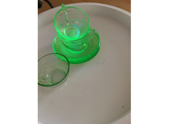 Depression Glass / Uranium Cups/Saucers