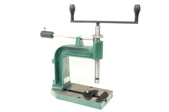 Industrial Hand-tapping Machine