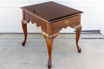 Vintage Queen Anne Side Table