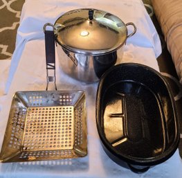 Large Black Enamel Roaster, Seafood Baking Pan And 12 Quart Pot With Lid