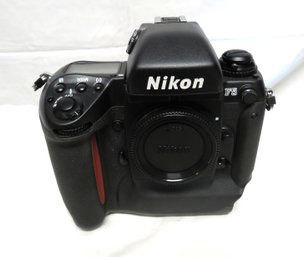 Nikon F5 Camera Body With MF-28 Multi-function Back