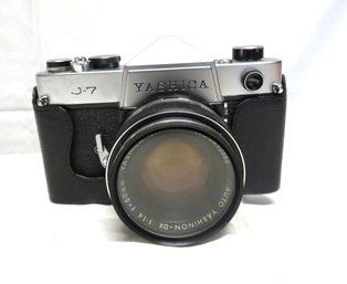 Yashika J-7 35 Mm Camera Yashinon Quantaray D-X Lens And Quantaray Filter