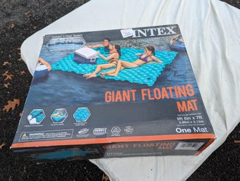 New In Box Giant Floating Mat By Intex