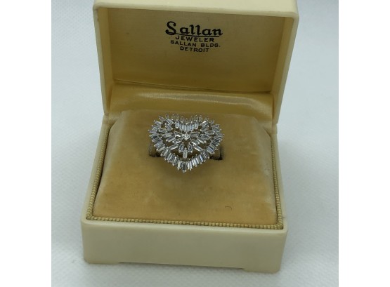 Beautiful 925 / Sterling Silver Heart Shaped Ring Encrusted With Cubic Zirconia - Very Nice Preowned Ring