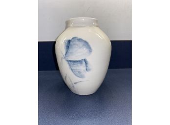 Beautiful Warner River 1984 Glazed Pottery Vase With Butterfly And Cattails. Signed. In Perfect Condition.