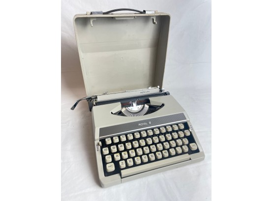 Royal Mercury Typewriter With Case