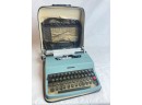 Lettera 32 Typewriter