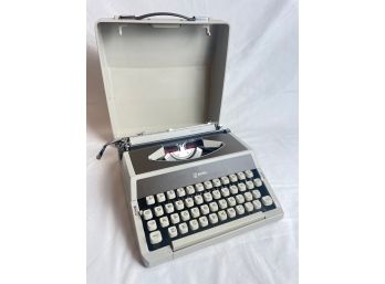Royal Mercury Brown And Tan Typewriter