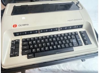 Olympia Report Electronic Typewriter
