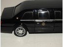 2001 Presidential Cadillac Seville Diecast Limo 1/24