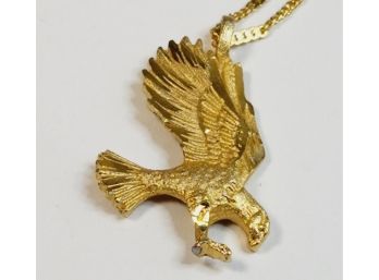 *Great Gold Tone Eagle Pendant And Gold Tone Necklace