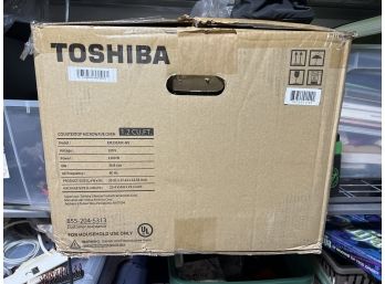 Toshiba Mcowave Oven- New In The Box!