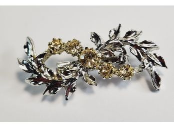Beautiful Gold And Silver Tone Flower  Pin / Brooch