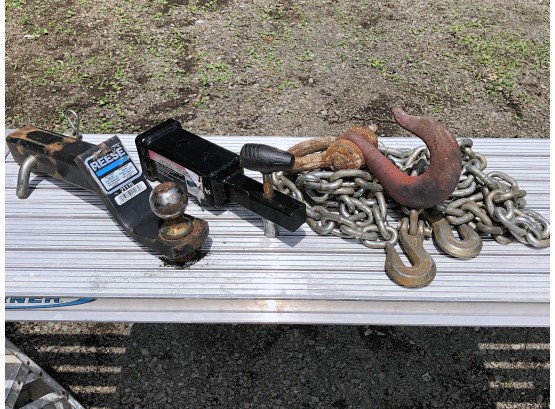 Towing Lot, Chain And Hitches