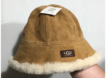 B-122 - BRAND NEW With Tag - UGG BUCKET HAT - $120 Retail Price - One Size -  NEW NEW NEW !