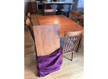 Beautiful Fly By Night Dining Table And Chairs