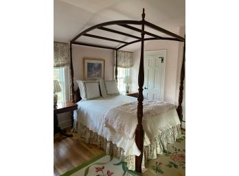 Four Poster Queen With Wooden Canopy