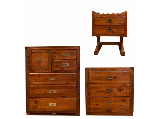 Vintage • Young Hinkle (3)pc Dresser & Night Stand Set
