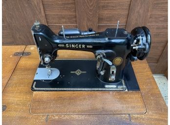 1926 SINGER K206K25 • Zig Zag Sewing Machine
