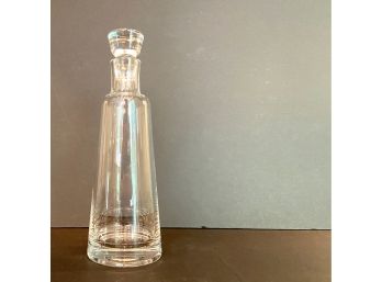 Heavy Glass Tapered Decanter With Glass Stopper