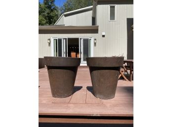 Pair • Brown Classic Clay Planters