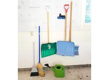 An Assortment Of Garden/garage Tools