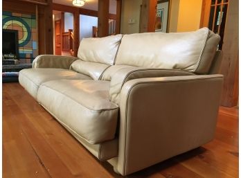 Fine Quality Natuzzi Leather Sofa
