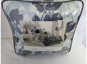 Brand New 10 Piece Queen Size Comforter Set