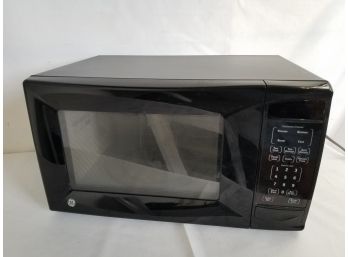 GE 1.1 Cu. Ft. Countertop Microwave Oven