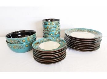 Nature's Home White & Blue Floral Dinnerware Set
