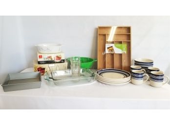 Very Nice Assortment Of Kitchen & Dining Ware; Glasses, Pyrex, Flatware Tray & More!