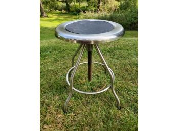 Quality Industrial Stool - Just Spin To Adjust The  Height!