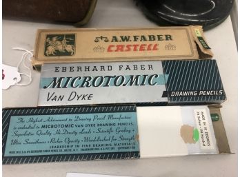 Vintage Box Of 12 New, Unused Eberhard Faber Pencils In Their Original Box.