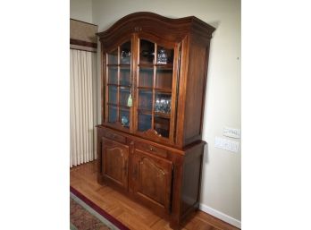 Stunning HENREDON China Closet / - Pierre Deux - French Country Collection Vitrine / China Cabinet