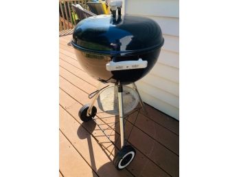 Weber Charcoal Grill In Black