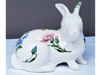 Beautiful Tiffany & Co White Floral Sintra Pattern Ceramic Rabbit