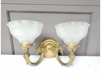 Vintage Brass Double Arm Wall Sconce Light Fixture W/Frosted Glass Shades