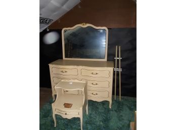 Parisienne Drexel Dresser W/ Mirror & Nightstand