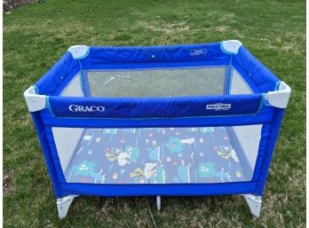 What A Great Playpen By Graco In Excellent Condition!