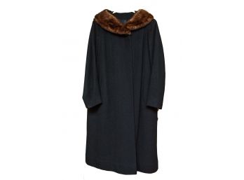ItemLadies Black Winter Coat With Fur Collar