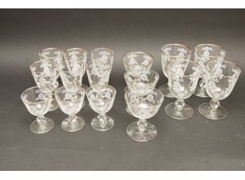 Set 16 Vintage Glasses With Floral Design - Various Sizes