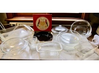 Pyrex Glass Baking And Kitchenware