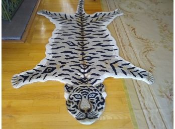Bengal Tiger 100% Wool Rug, Made In India